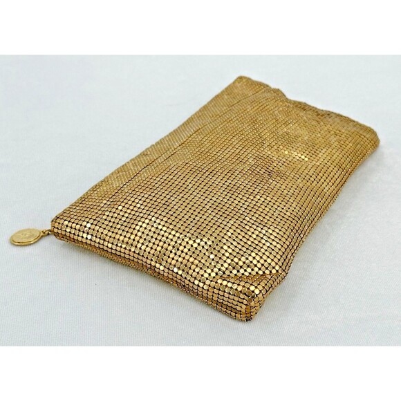 VINTAGE 1980s Whiting & Davis Gold Chainmail Zip Clutch ~ Mesh Evening Bag/Purse - Picture 5 of 11